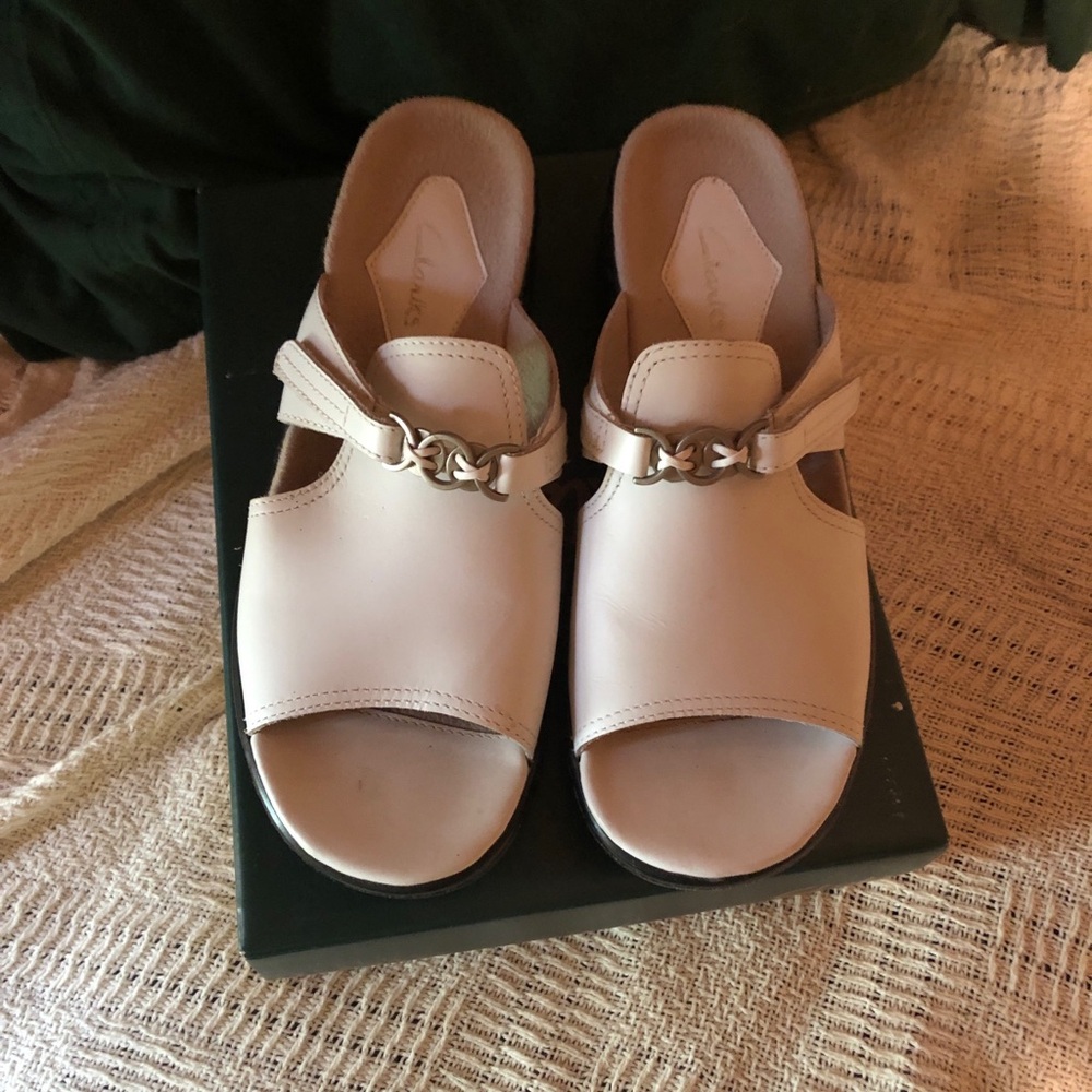 Clarks Kenya Slides